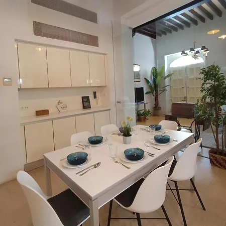 Apartment Genteel Casa Antonia Diaz Seville