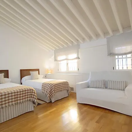 Genteel Casa Antonia Diaz * Seville