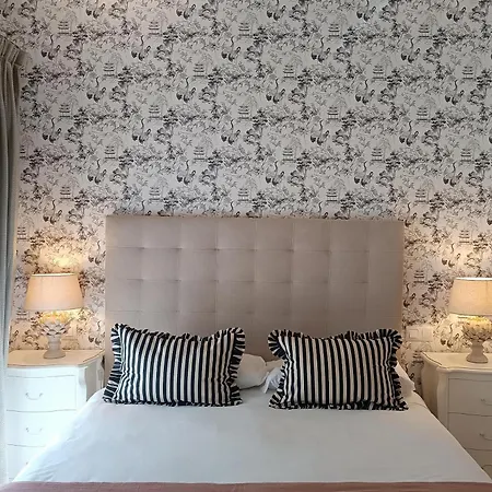 Genteel Casa Antonia Diaz Seville